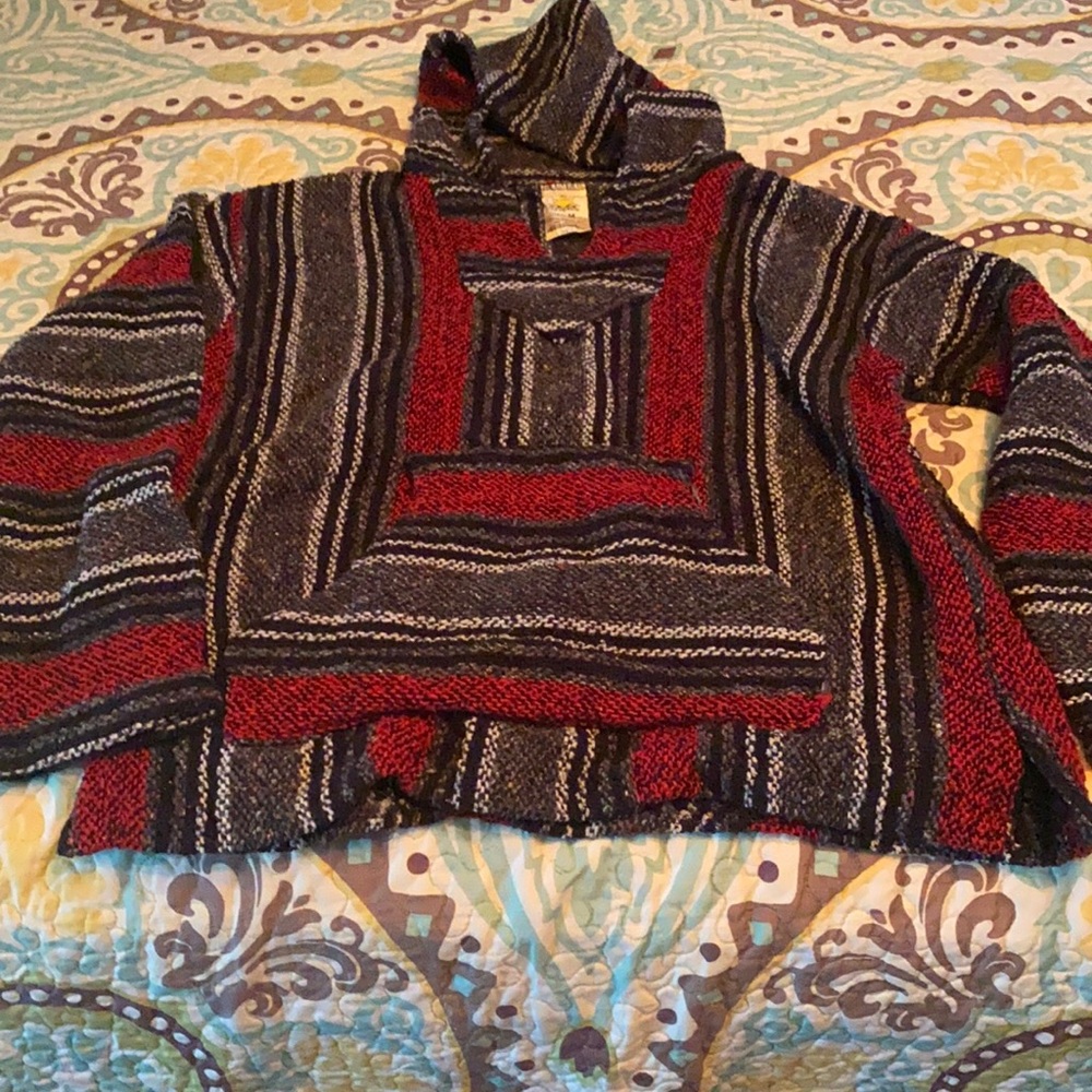 Kids pullover Baji hoodie in euc size M